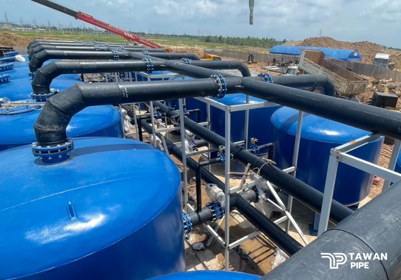 ระบบท่อ HDPE ในโรงงานอุตสาหกรรม เชื่อมต่อถังน้ำและระบบท่อแรงดันสูง