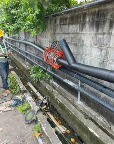 งานท่อระบายน้ำ HDPE โรงงานถุงมือยาง