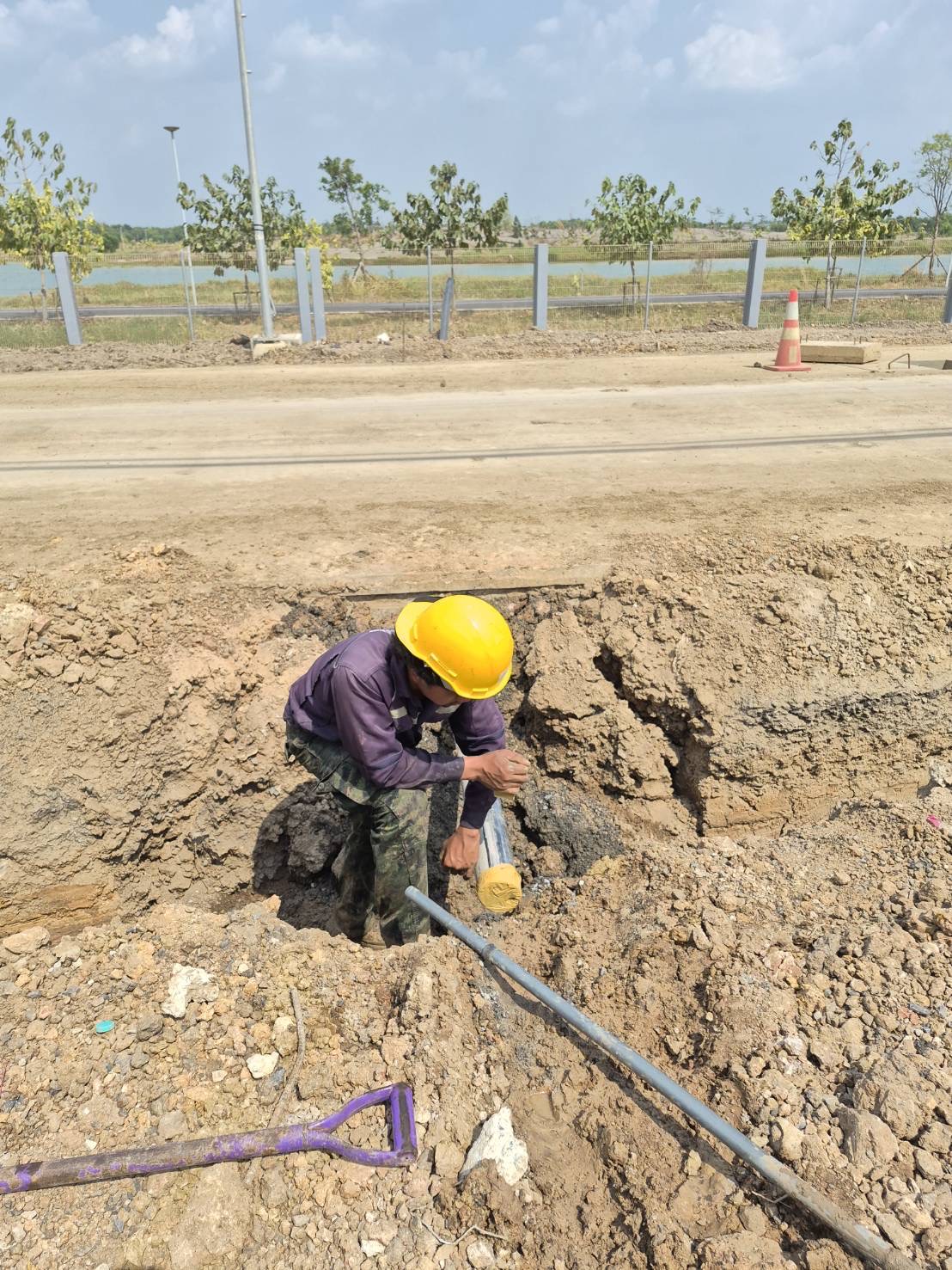 ดันลอดท่อ HDPE ร้อยสายไฟ